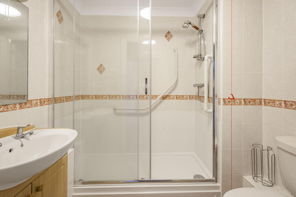 Additional image 7 of Southdown Road, Harpenden, AL5