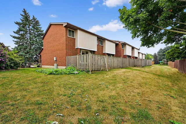 Additional image 28 of 59 Queenslea Dr Unit 7