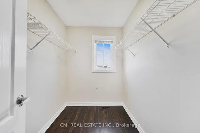 Additional image 32 of 40 Spokanne St