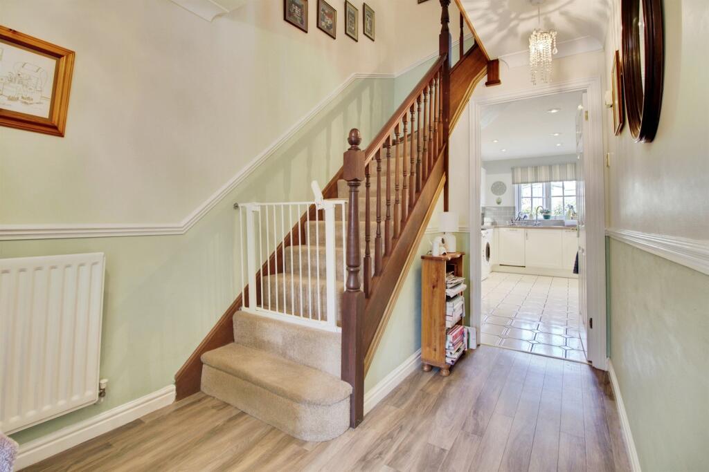 Additional image 17 of Welwyn Hall Gardens, Welwyn