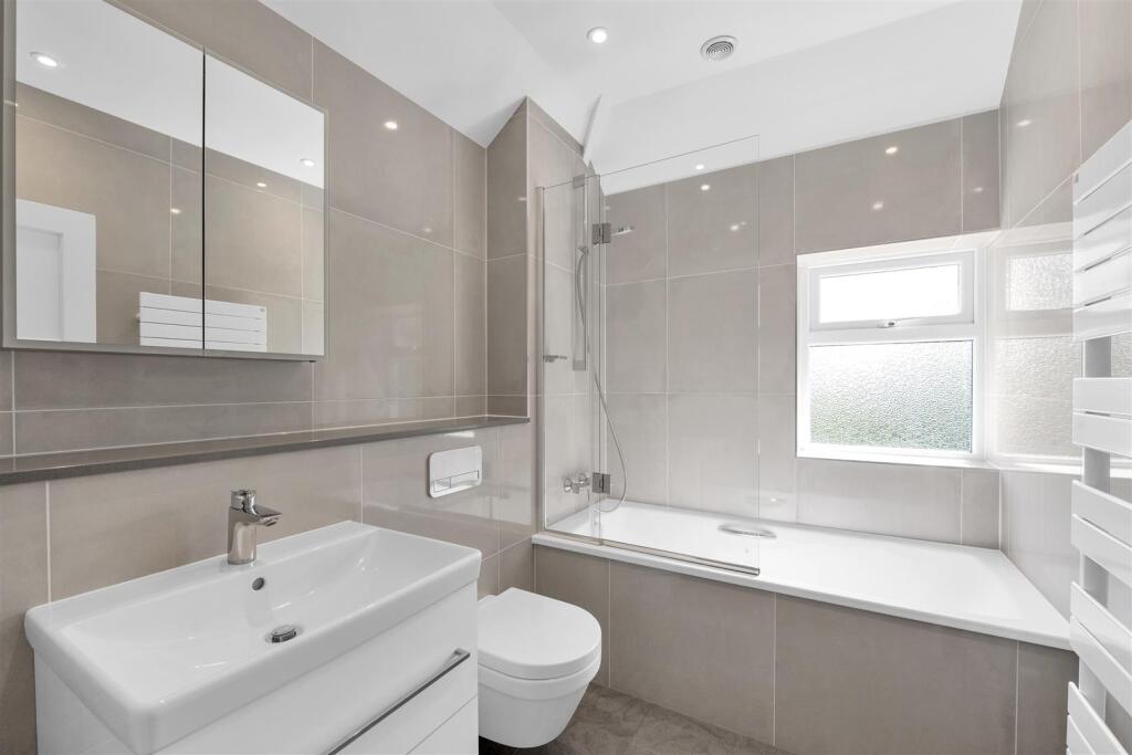 Additional image 8 of Roundwood Park, Harpenden