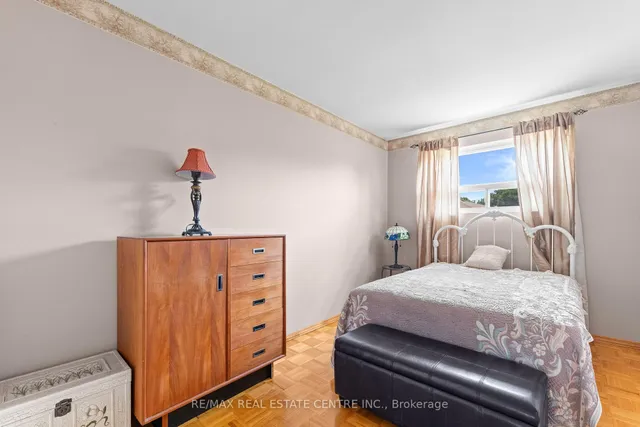 Additional image 22 of 48 Marblehead Cres