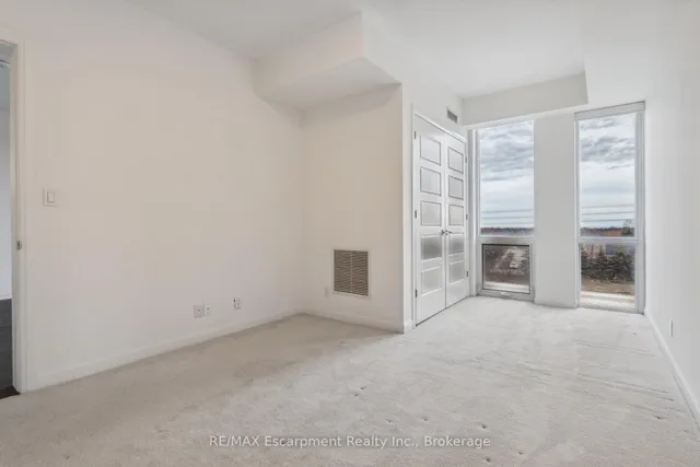 Additional image 18 of 3028 CREEKSHORE COMMON Unit 309