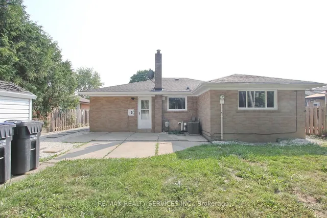 Additional image 47 of 32 Sanford Cres