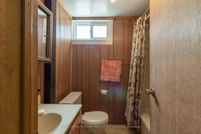 Additional image 22 of 3072 Parkgate Cres