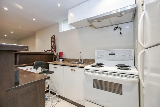 Additional image 33 of 1 LAKE LOUISE Dr