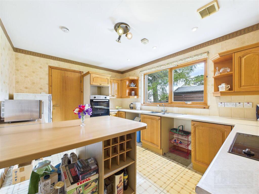 Additional image 37 of 69a Main Street, Tomintoul