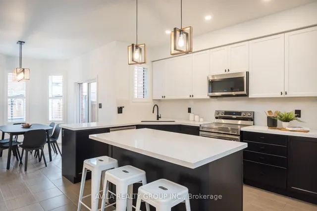 Additional image 17 of 319 Bessborough Dr