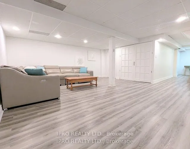 Additional image 28 of 52 Vodden Crt