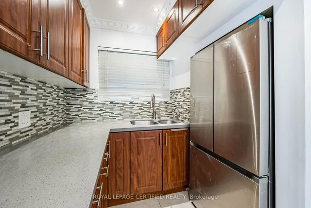 Additional image 14 of 125 Mcmurchy Ave