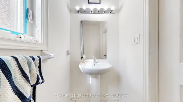 Additional image 21 of 30 Canary Clse