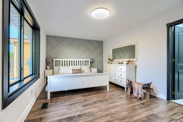 Additional image 42 of 4 Earlidawn Crt