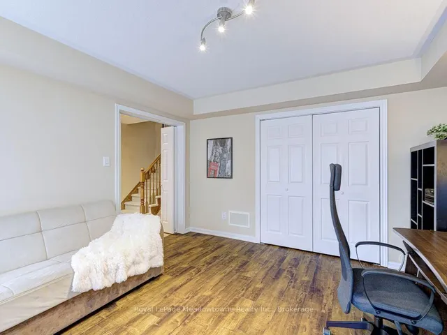 Additional image 10 of 220 Magurn Gate