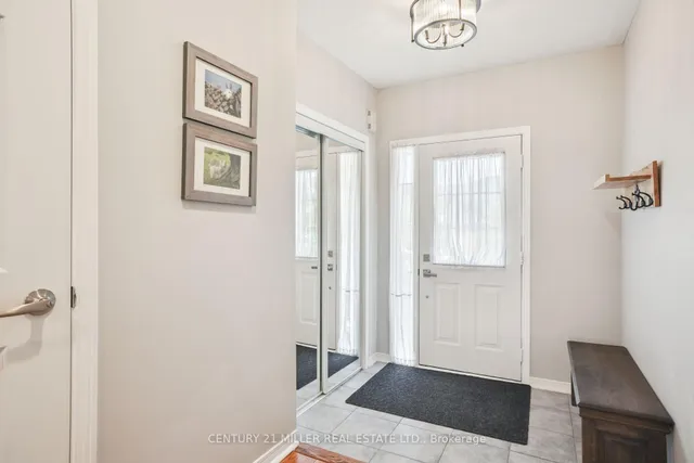 Additional image 3 of 1745 Cobra Cres