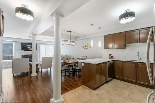 Additional image 8 of 28 Charleswood Crescent Cres