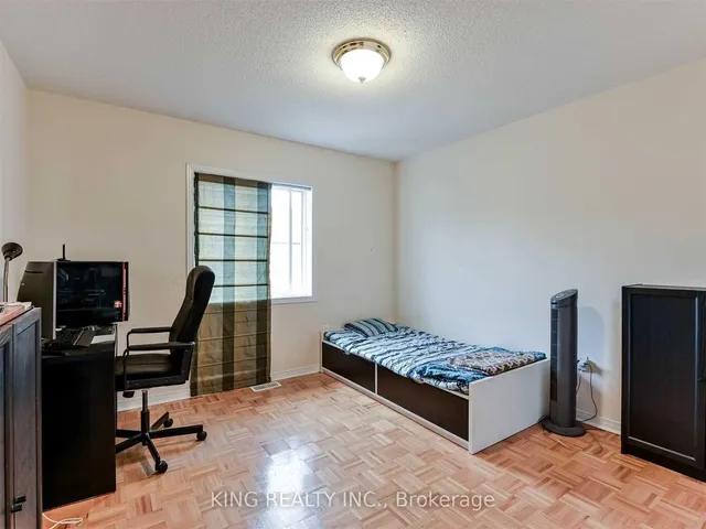 Additional image 21 of 23 Wall St