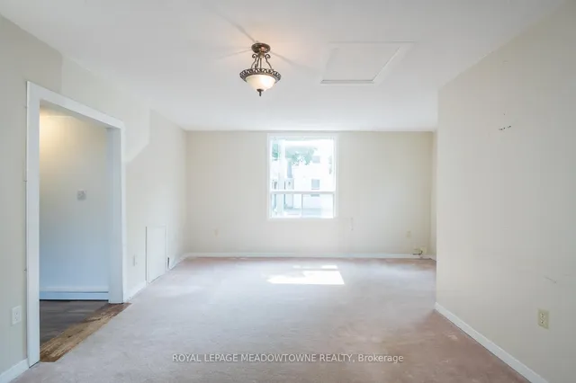 Additional image 10 of 99 Commercial St