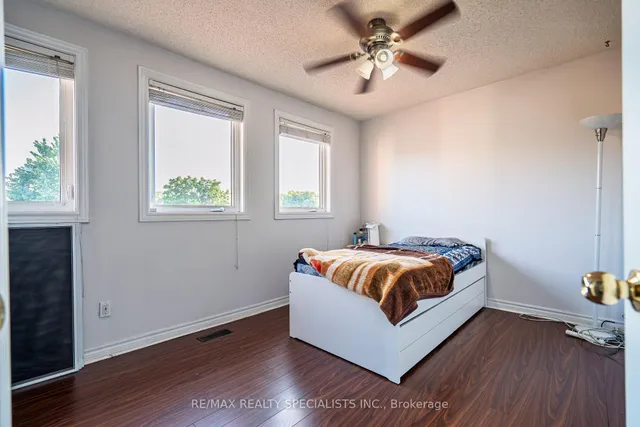 Additional image 30 of 66 Stillwater Cres