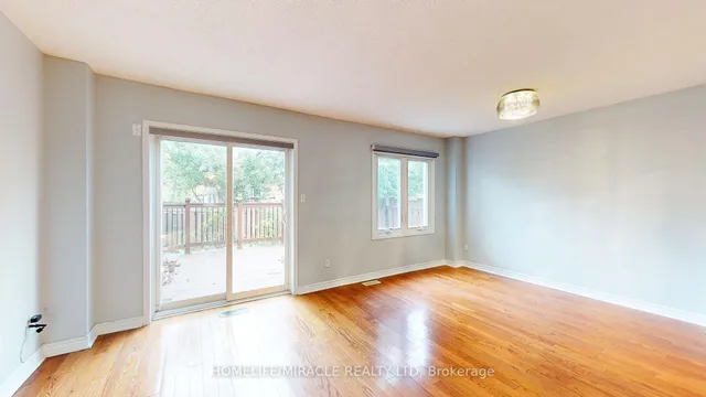 Additional image 17 of 36 Mannel Cres