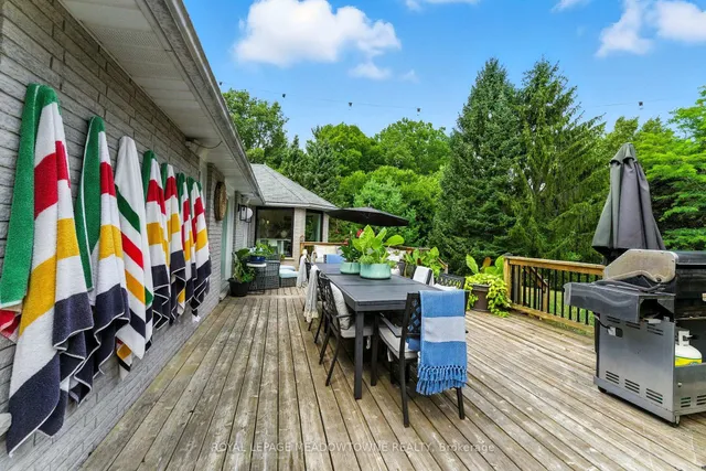 Additional image 42 of 18 Vanstraalen St