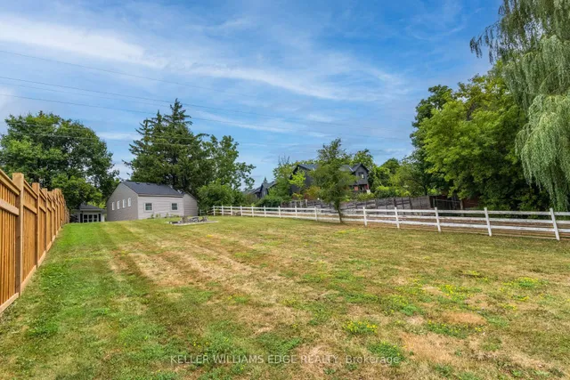 Additional image 36 of 1999 Main St