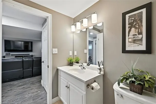 Additional image 37 of 107 Aldercrest Ave