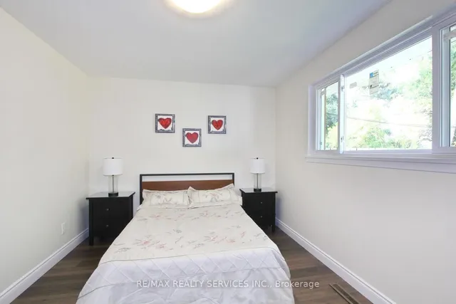 Additional image 20 of 32 Sanford Cres