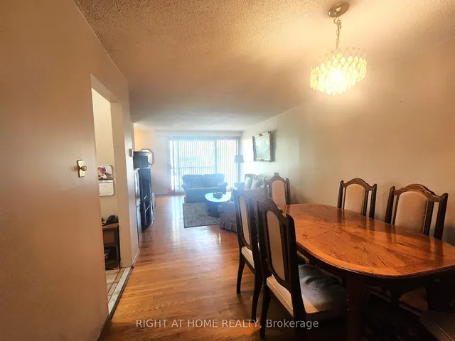 Additional image 7 of 627 Green Meadow Cres