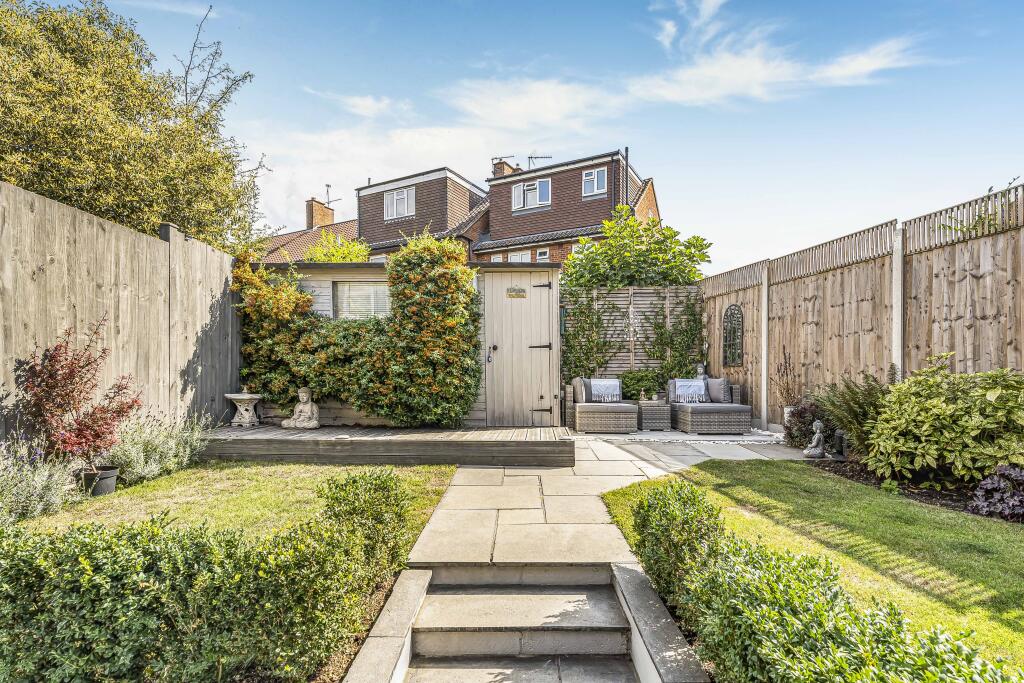 Additional image 13 of Saxon Close, Harpenden, AL5