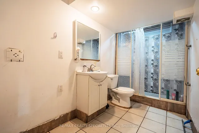 Additional image 38 of 66 Stillwater Cres