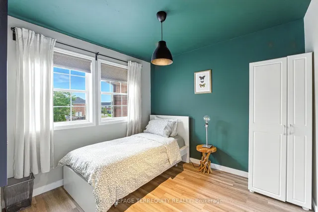 Additional image 30 of 1117 Riddell Cres