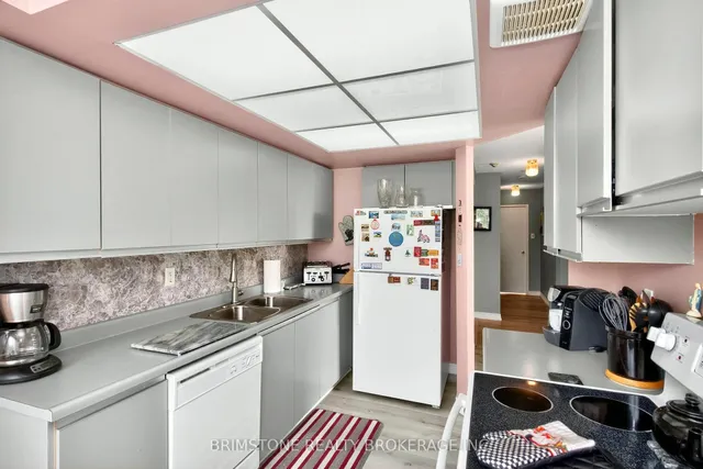 Additional image 16 of 26 Hanover Rd Unit 202