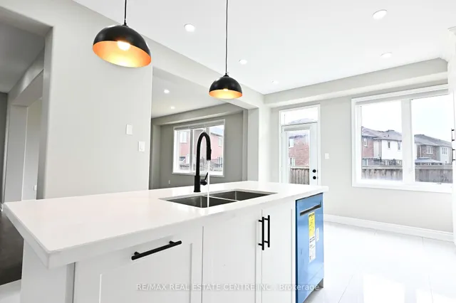 Additional image 19 of 25 Giltspur Rd