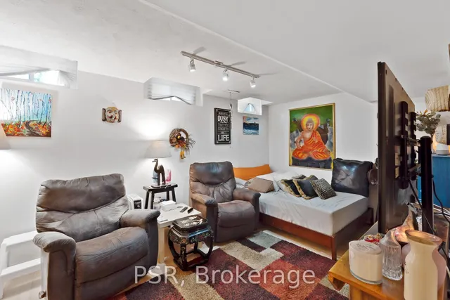 Additional image 31 of 960 Fielder Dr