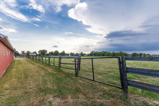 Additional image 36 of 2276 Binbrook Rd