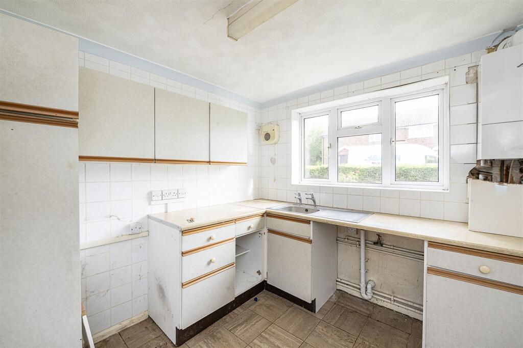 Additional image 11 of Tallents Crescent, Harpenden