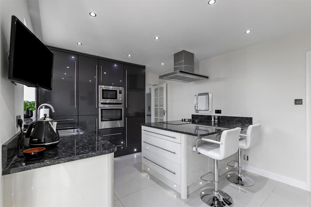 Additional image 11 of Park Street Lane, Park Street, St. Albans