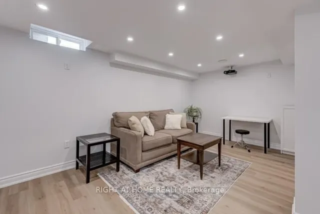 Additional image 31 of 30 Heslop Rd Unit 39