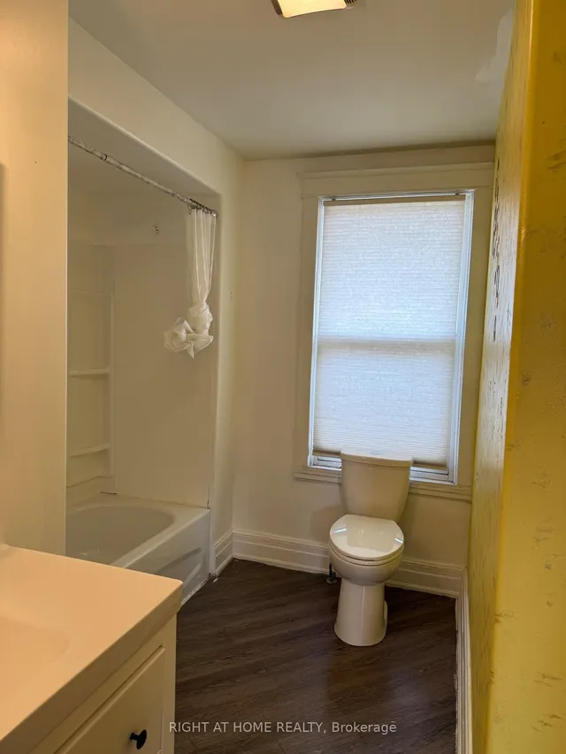 Additional image 24 of 50 Somerset Ave