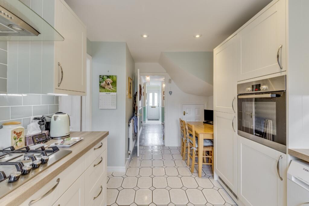 Additional image 19 of Welwyn Hall Gardens, Welwyn, Hertfordshire, AL6 9LF