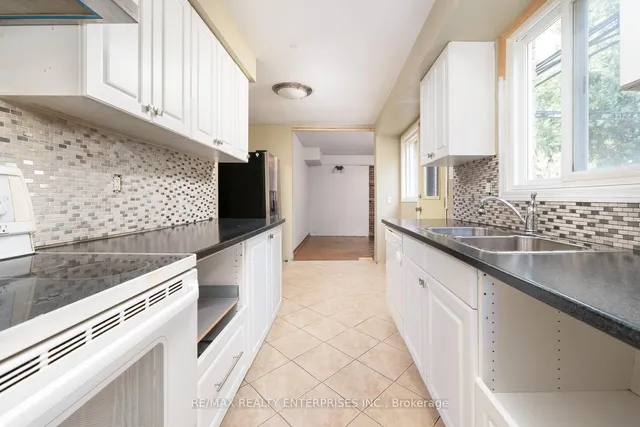 Additional image 7 of 6960 Cadiz Cres