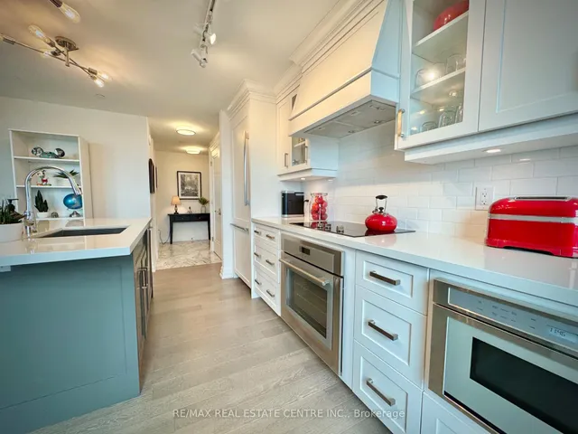 Additional image 16 of 2060 Lakeshore Rd Unit 405