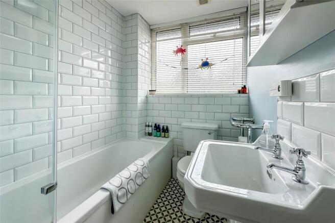 Additional image 8 of Batchwood Drive, St. Albans, Hertfordshire, AL3 5SB