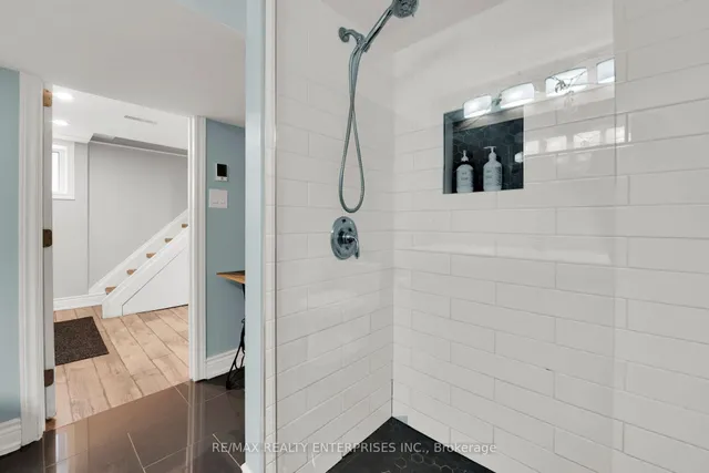 Additional image 35 of 67 Kensington Ave