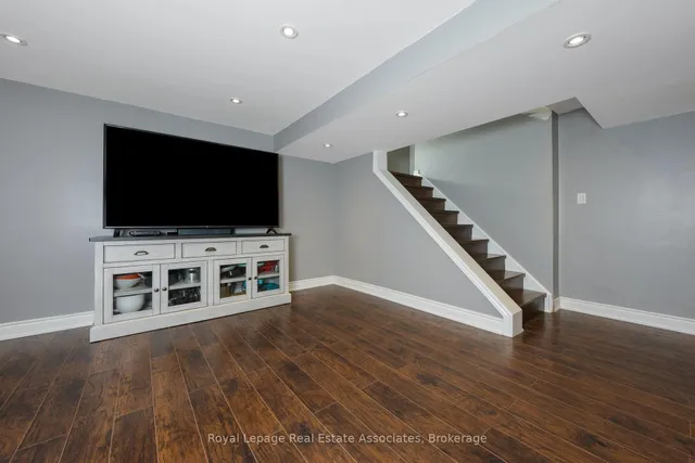 Additional image 22 of 53 Fanshawe Dr