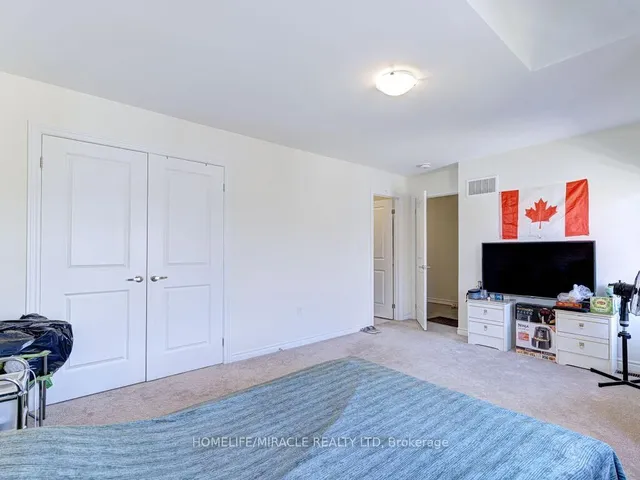 Additional image 33 of 8 Jenwood Cres