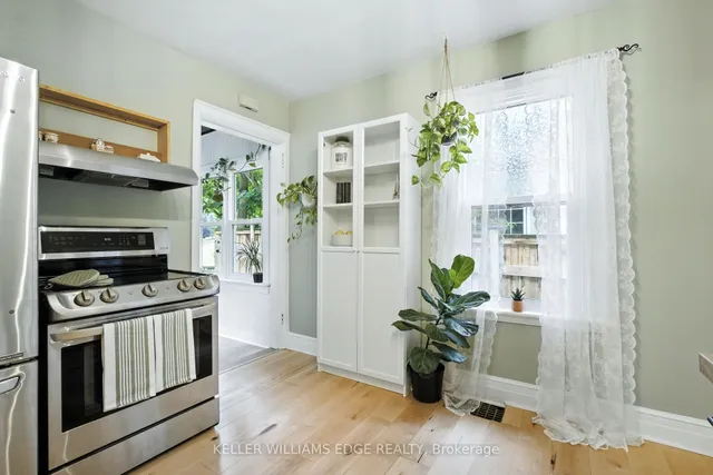 Additional image 15 of 1999 Main St