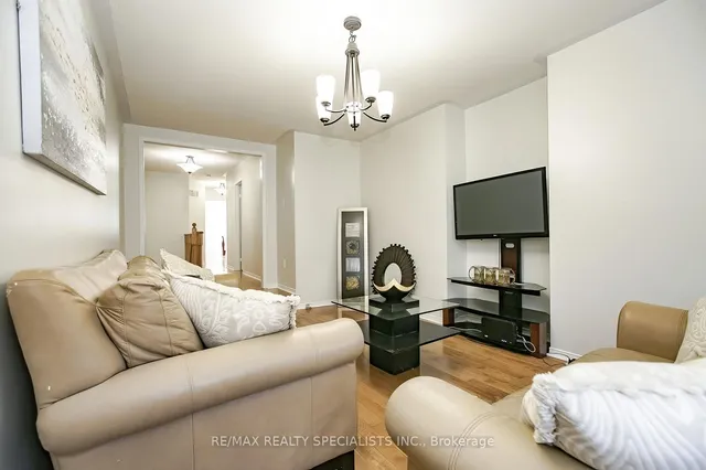 Additional image 33 of 7243 Frontier Rdge