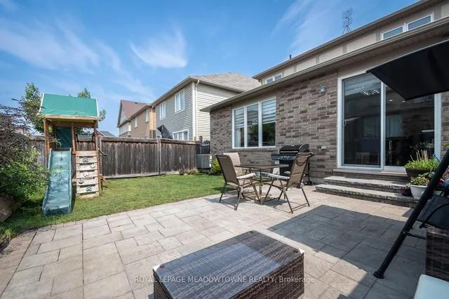 Additional image 40 of 501 Tyrone Cres