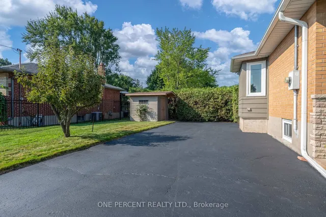 Additional image 27 of 696 Peele Blvd